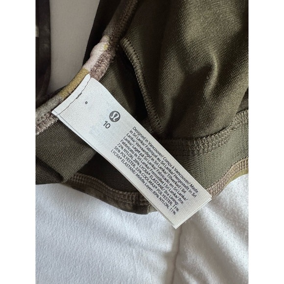 Lululemon Tough Train High-Neck Bra Medium Support Heritage Camo Size 10 New - Picture 6 of 11